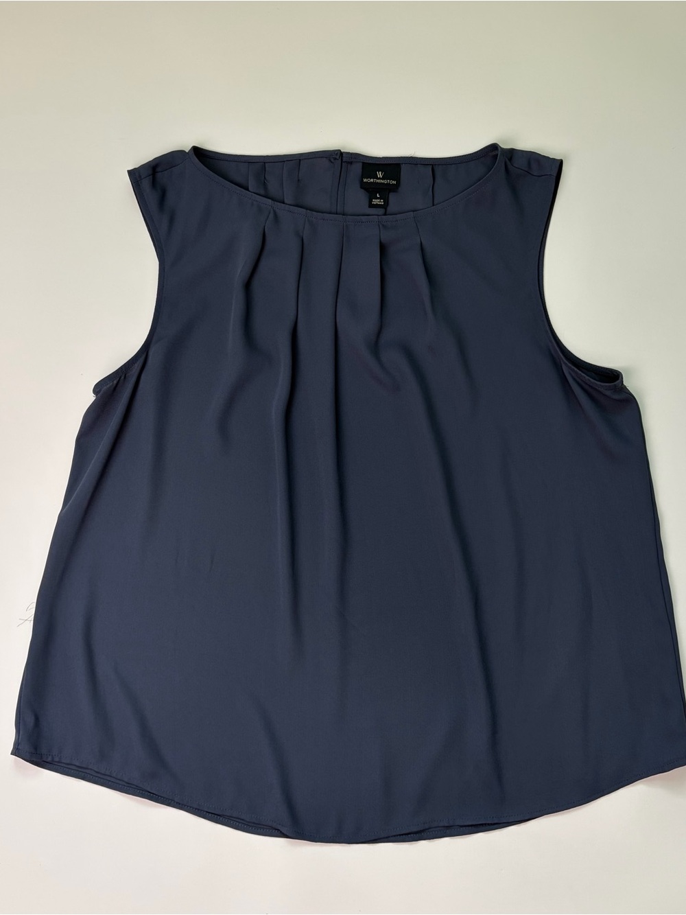 Worthington Gray Sleeveless Pleated Scoop Neck Camisole